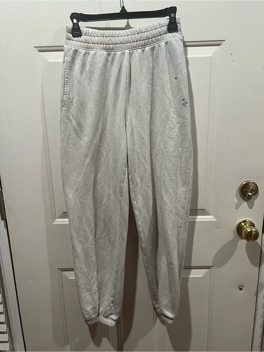 American Eagle Outfitters Light Gray women’s Jogger Sweatpants
